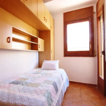 Centre Platja 3 ロザス